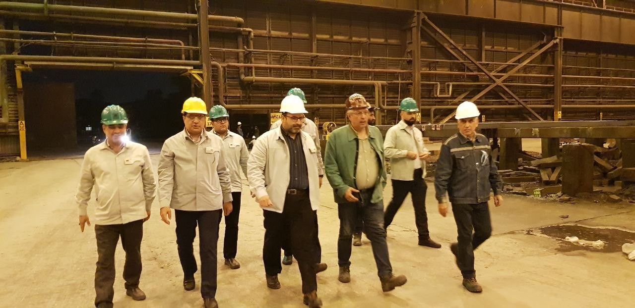 بازدید مدیرعامل فولاد خوزستان و هیات همراه از بخش فولادسازی